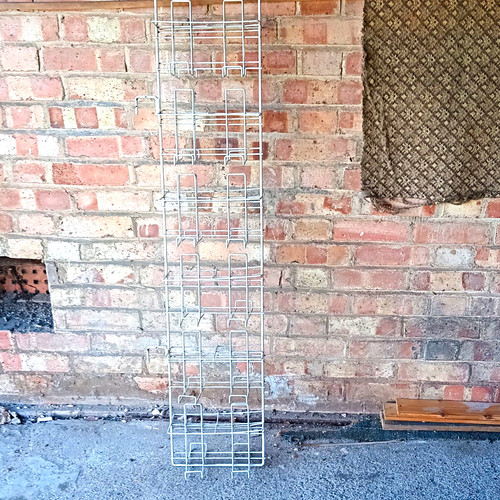 Metal wire floor standing - metal,